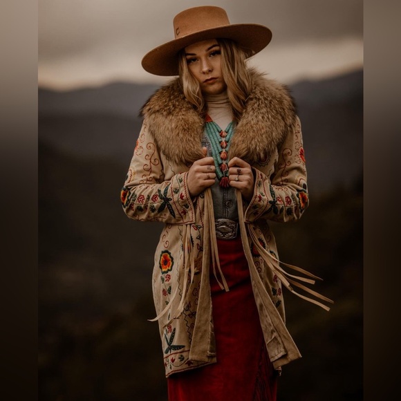 Authentic Turquoise necklace and earring set - Picture 3 of 4